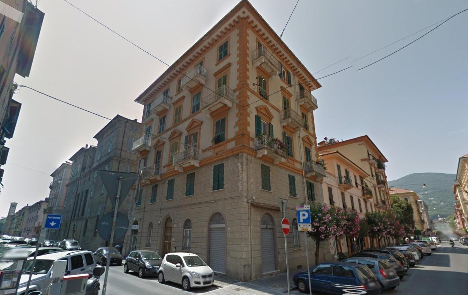 Central & Chic La Spezia Bagian luar foto
